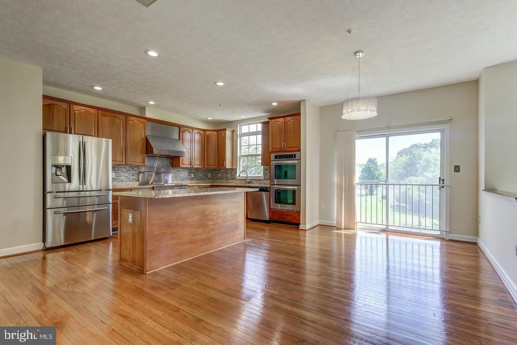 Image 9 of property listing at 9700 RIDER CT, Fort Washington, MD 20744