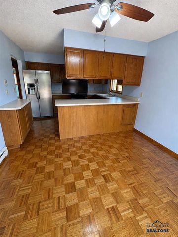 3035 Ridge Road, Spearfish, SD 57783