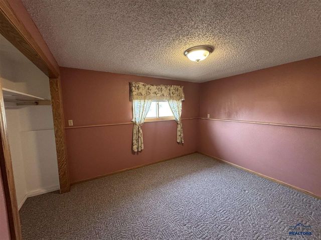 3035 Ridge Road, Spearfish, SD 57783