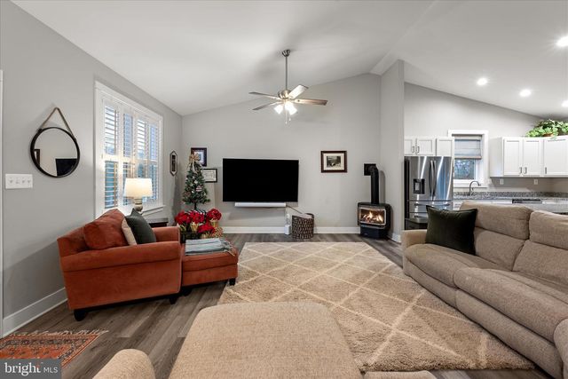 103 QUAIL CT, Cross Junction, VA 22625