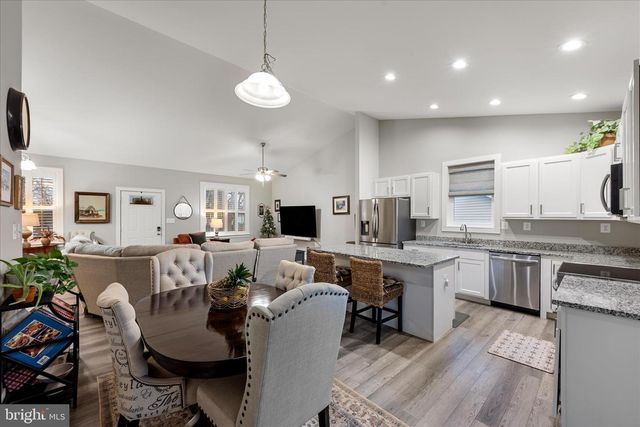 103 QUAIL CT, Cross Junction, VA 22625