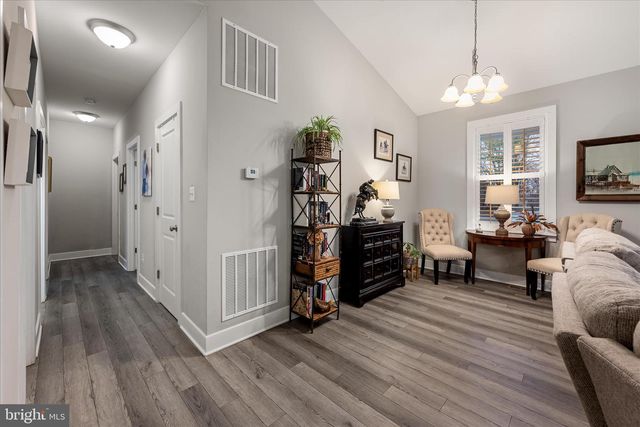 103 QUAIL CT, Cross Junction, VA 22625