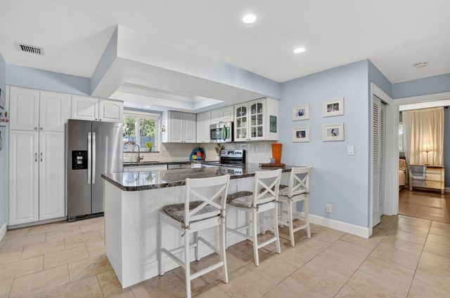 807 SW 3rd Street, Boca Raton, FL 33486