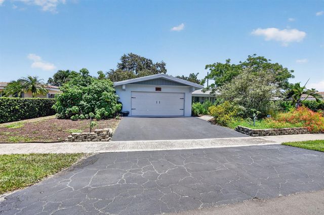 807 SW 3rd Street, Boca Raton, FL 33486