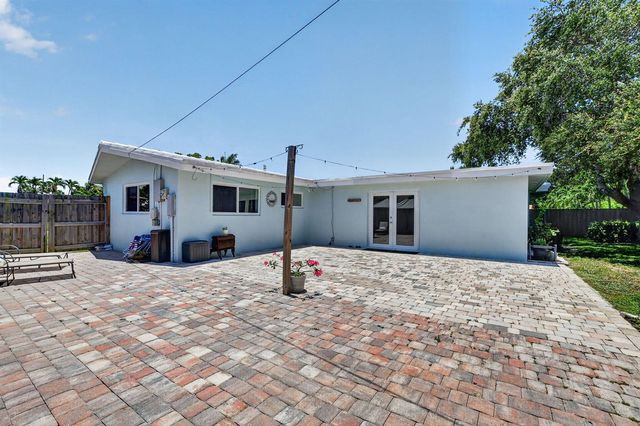 807 SW 3rd Street, Boca Raton, FL 33486