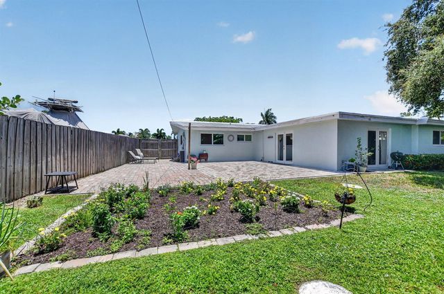 807 SW 3rd Street, Boca Raton, FL 33486