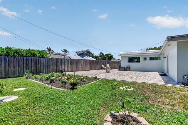 807 SW 3rd Street, Boca Raton, FL 33486