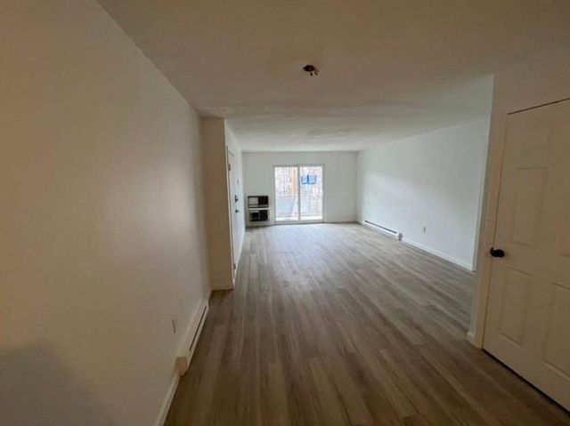 31 Vine St 38, Weymouth, MA 02188