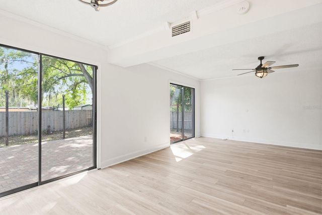 2204 HOWARD LANE, Tampa, FL 33612