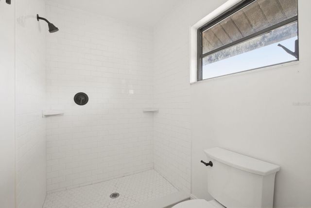 2204 HOWARD LANE, Tampa, FL 33612