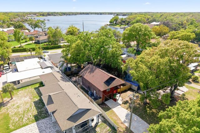 2204 HOWARD LANE, Tampa, FL 33612