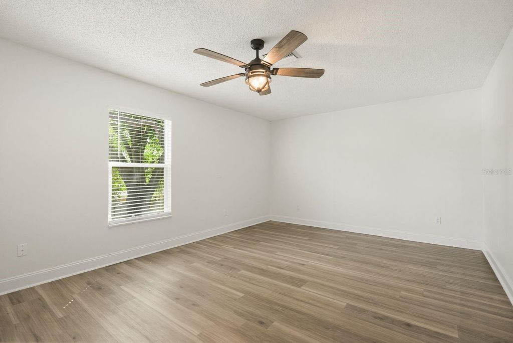 Image 29 of property listing at 2204 HOWARD LANE, Tampa, FL 33612