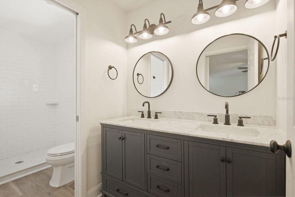 Image 31 of property listing at 2204 HOWARD LANE, Tampa, FL 33612