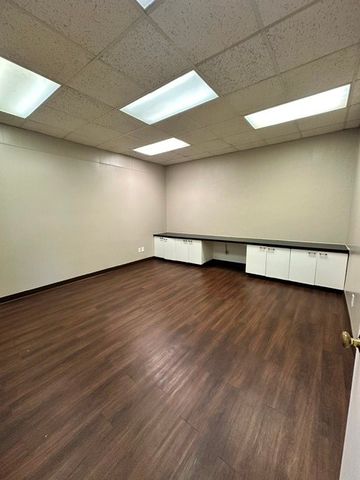 310 N Willis Street 225, Abilene, TX 79603