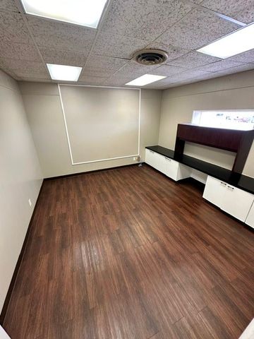 310 N Willis Street 225, Abilene, TX 79603