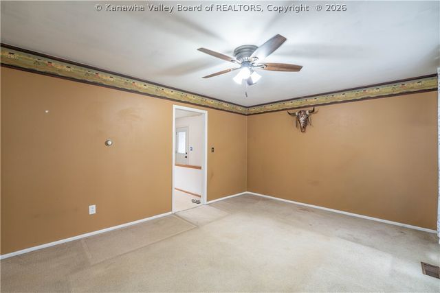 3 Surrey Drive, Hurricane, WV 25526