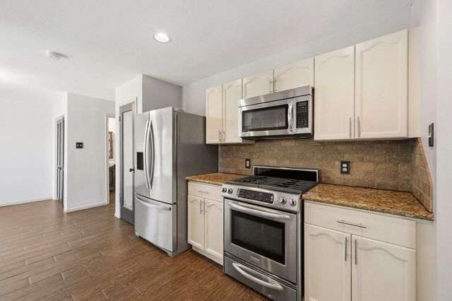 4111 Rocky Bend Drive, Sugar Land, TX 77479