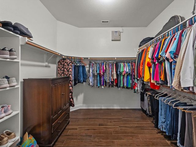 651 Tenuta Lane, League City, TX 77573
