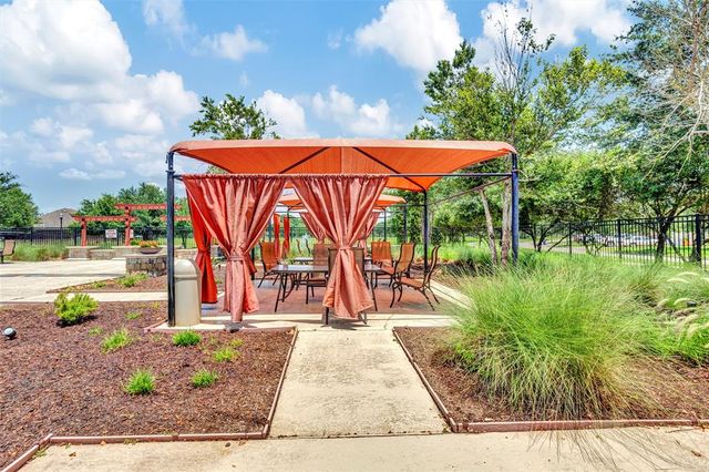 651 Tenuta Lane, League City, TX 77573