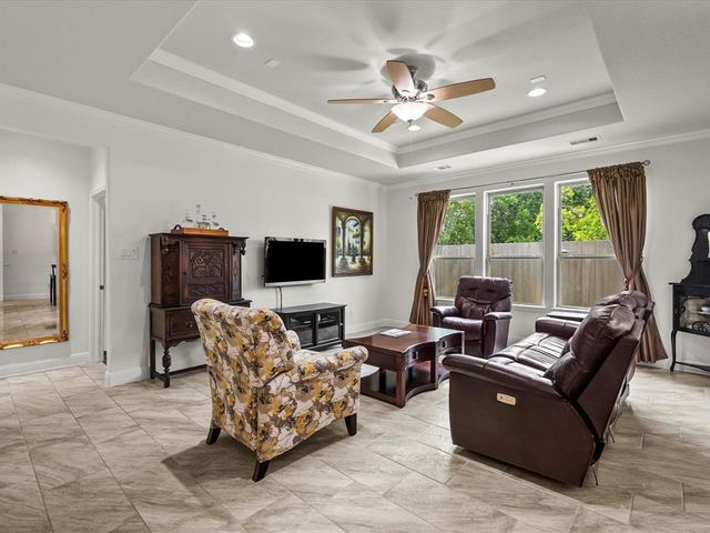 651 Tenuta Lane, League City, TX 77573