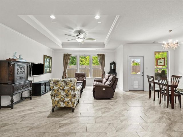 651 Tenuta Lane, League City, TX 77573
