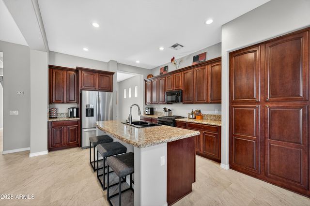 6860 S CRYSTAL Way, Chandler, AZ 85249