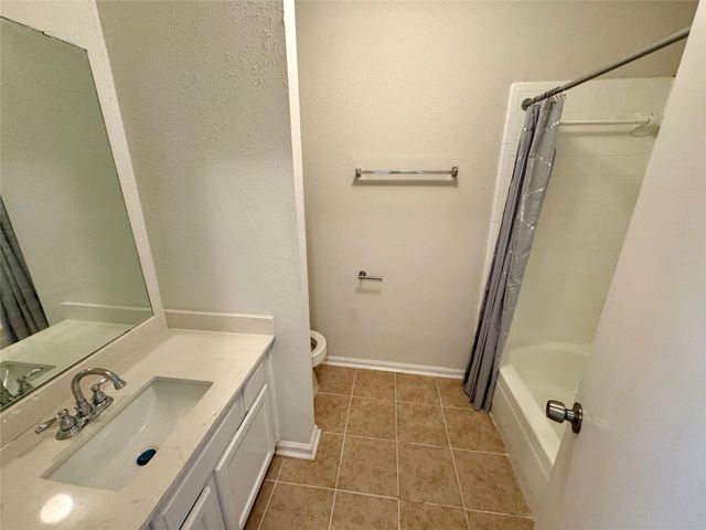 5810 Twisted Pine Court C, Houston, TX 77039