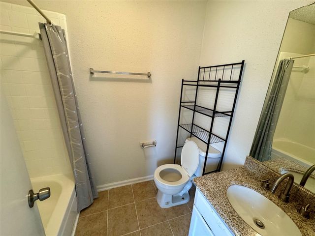 5810 Twisted Pine Court C, Houston, TX 77039