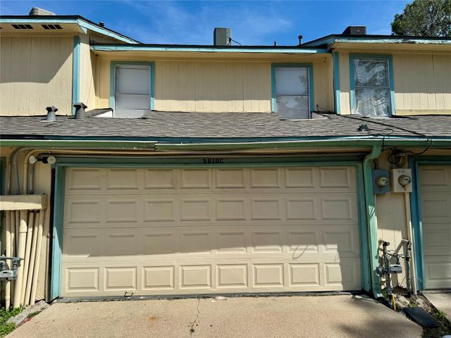 5810 Twisted Pine Court C, Houston, TX 77039