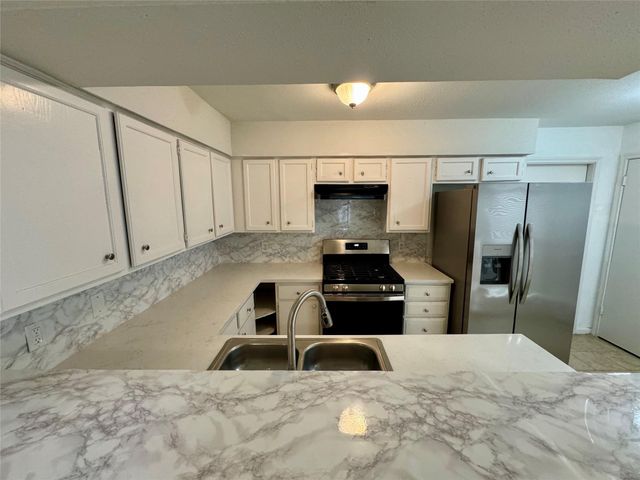 5810 Twisted Pine Court C, Houston, TX 77039