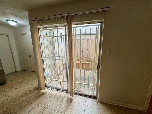 5810 Twisted Pine Court C, Houston, TX 77039