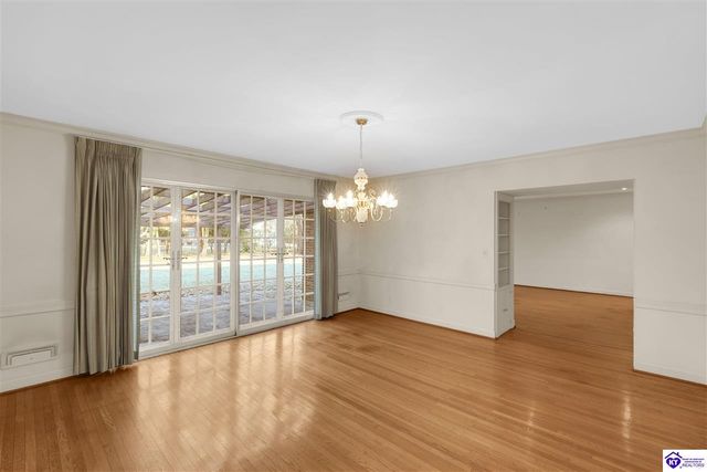 5842 Brittany Woods Circle, Louisville, KY 40222