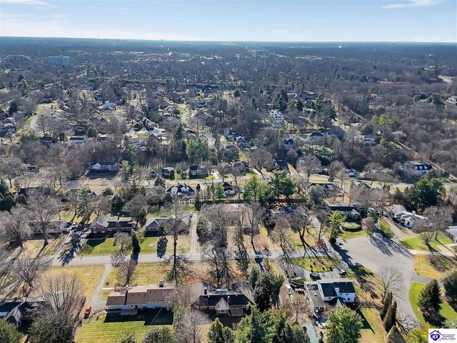 5842 Brittany Woods Circle, Louisville, KY 40222