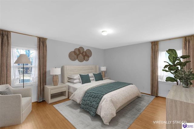 5842 Brittany Woods Circle, Louisville, KY 40222