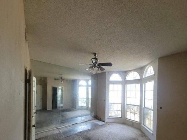 1108 Kensington Drive, Desoto, TX 75115
