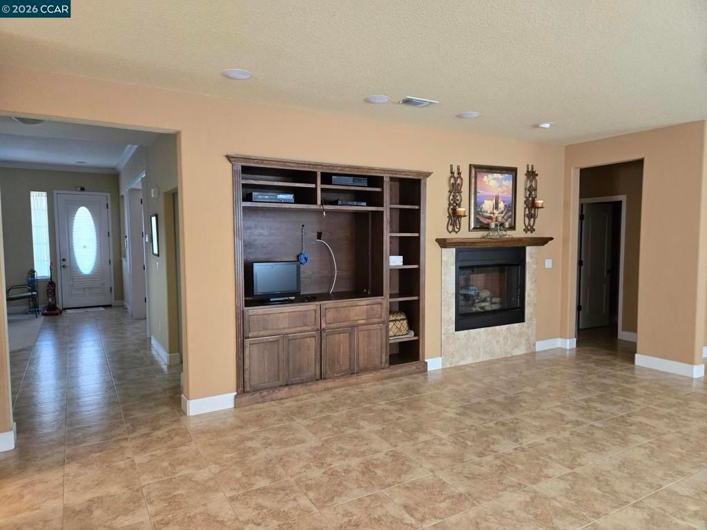 Image 7 of property listing at 505 Jane Lane, Oakley, CA 94561