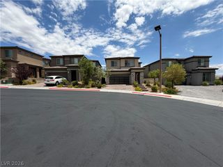 400 Red Feather Peak Court, Las Vegas, NV 89138