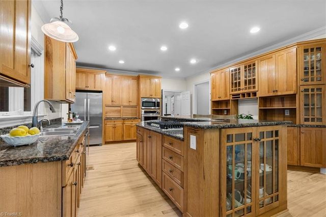 6731 Kenbeck Court, Summerfield, NC 27358