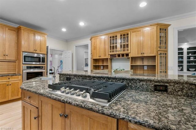 6731 Kenbeck Court, Summerfield, NC 27358