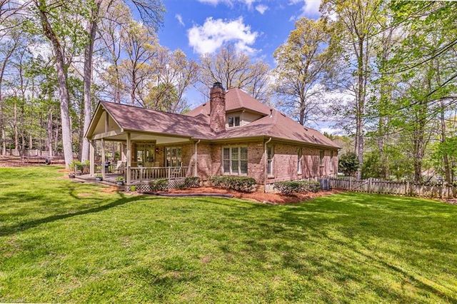 6731 Kenbeck Court, Summerfield, NC 27358