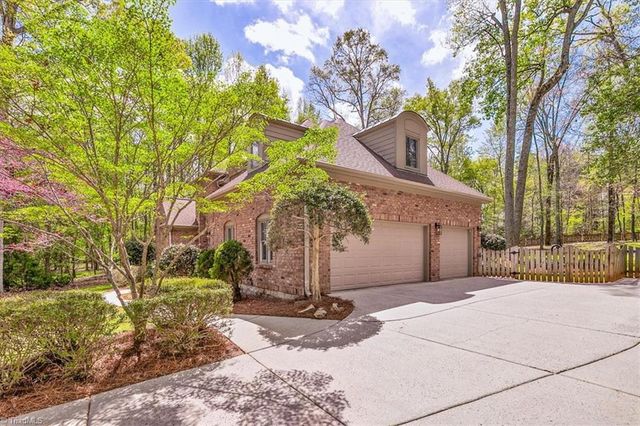 6731 Kenbeck Court, Summerfield, NC 27358