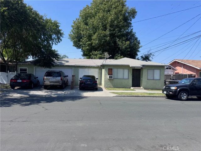 6500 Johnson, Long Beach, CA 90805