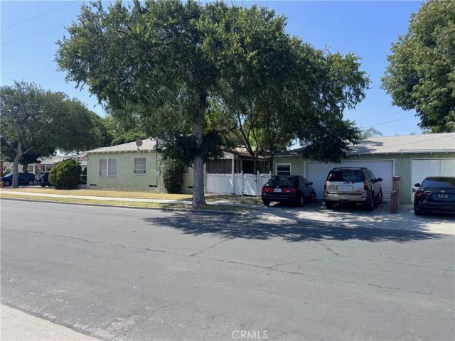 6500 Johnson, Long Beach, CA 90805