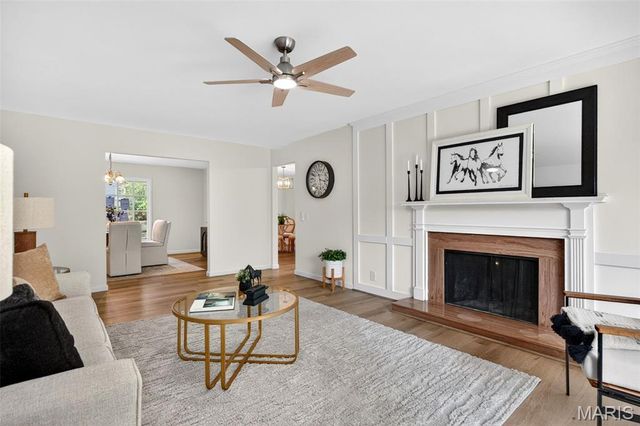 6632 Blossom View Drive, Florissant, MO 63033