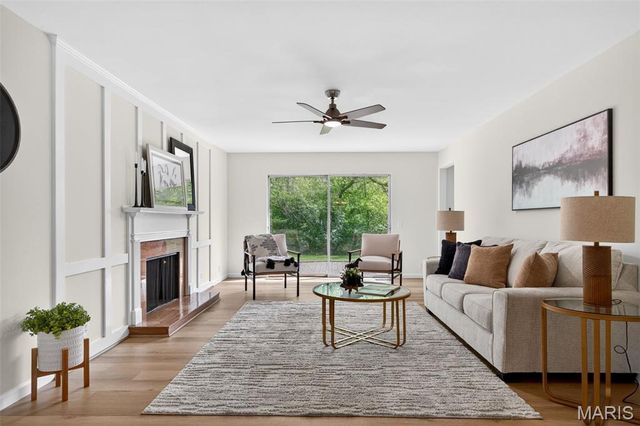 6632 Blossom View Drive, Florissant, MO 63033