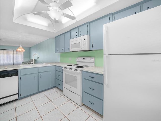 2809 GRANADA COURT 5, Lake Wales, FL 33898