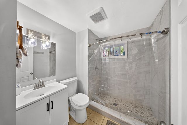 75 Harvard St, Chelsea, MA 02150