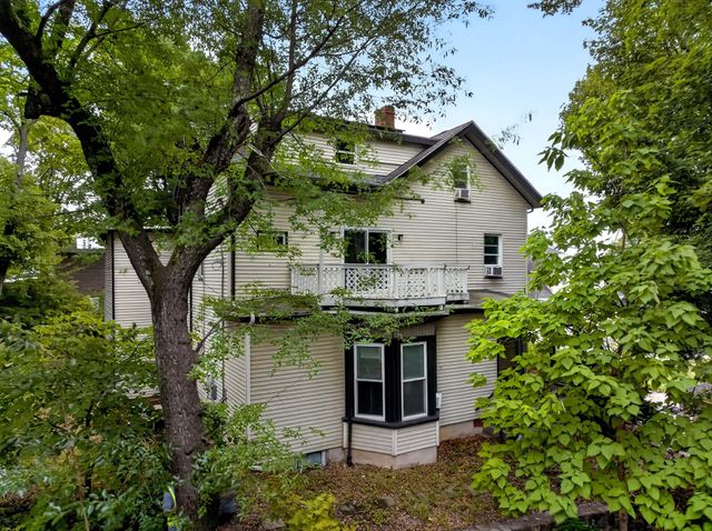 75 Harvard St, Chelsea, MA 02150