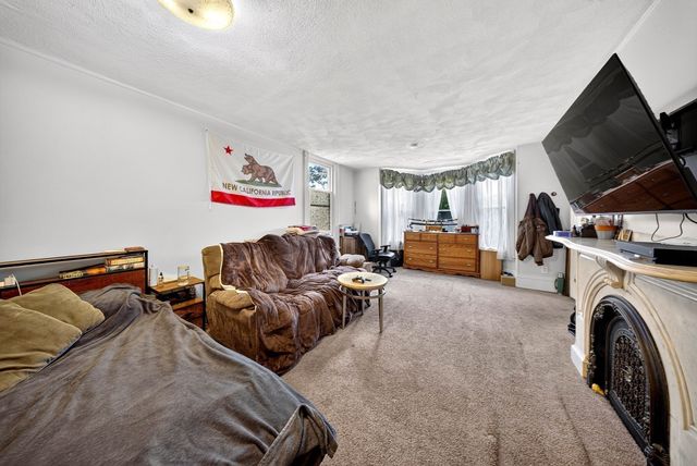 75 Harvard St, Chelsea, MA 02150