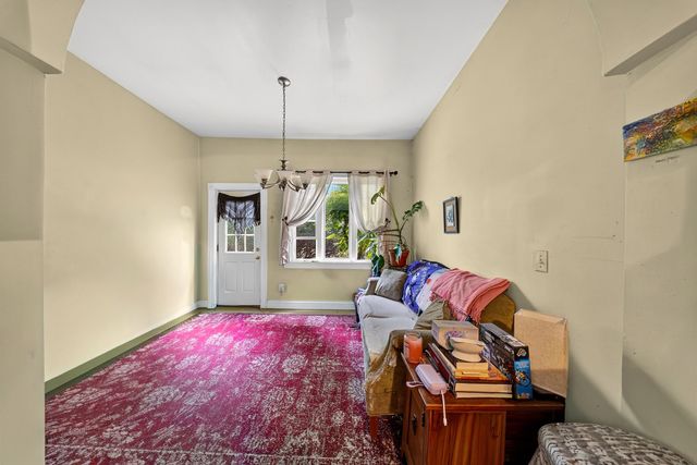75 Harvard St, Chelsea, MA 02150
